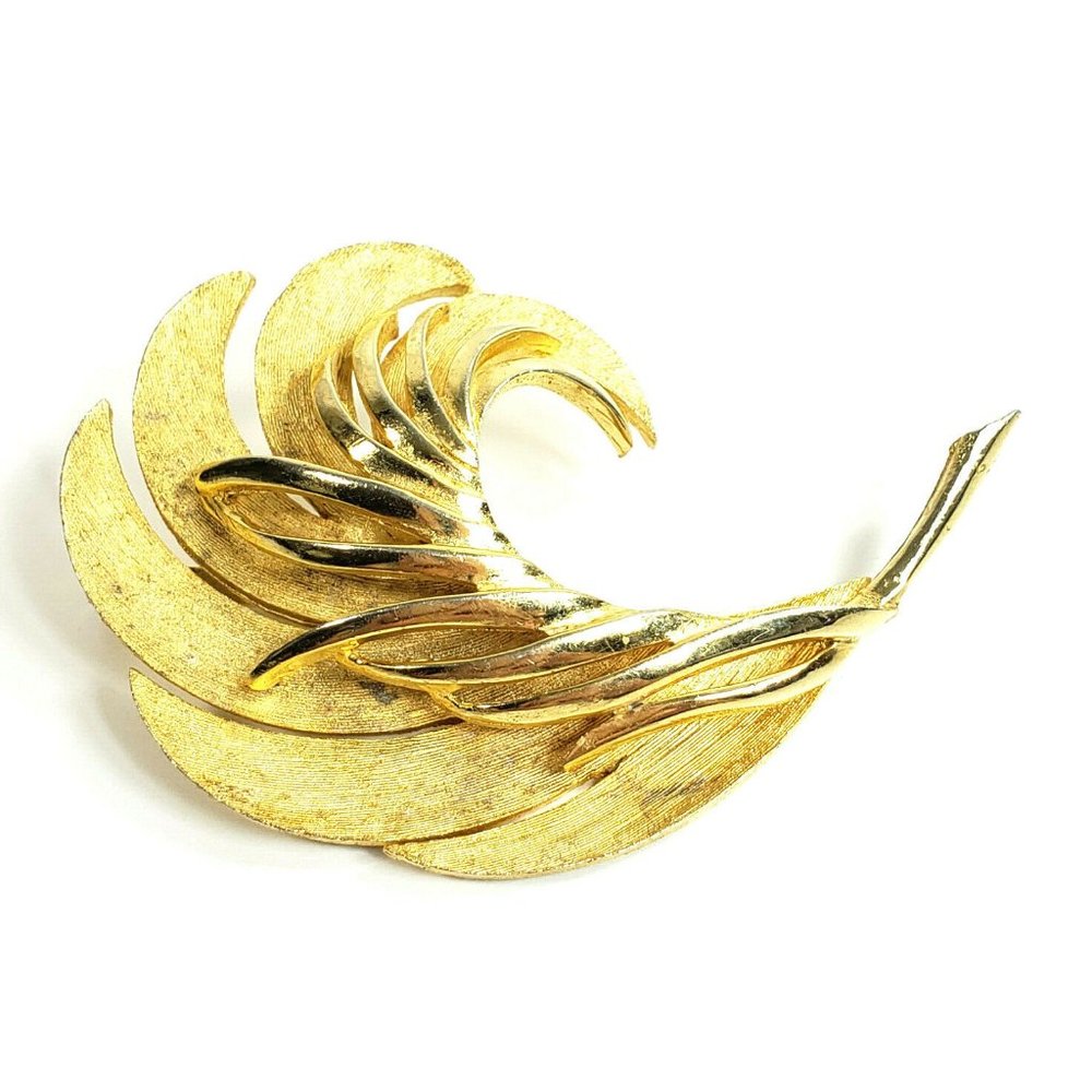 Vintage Gold Tone Feather Brooch